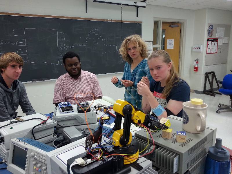 Students in circuits lab control robot using their muscle signals and a circuit they built